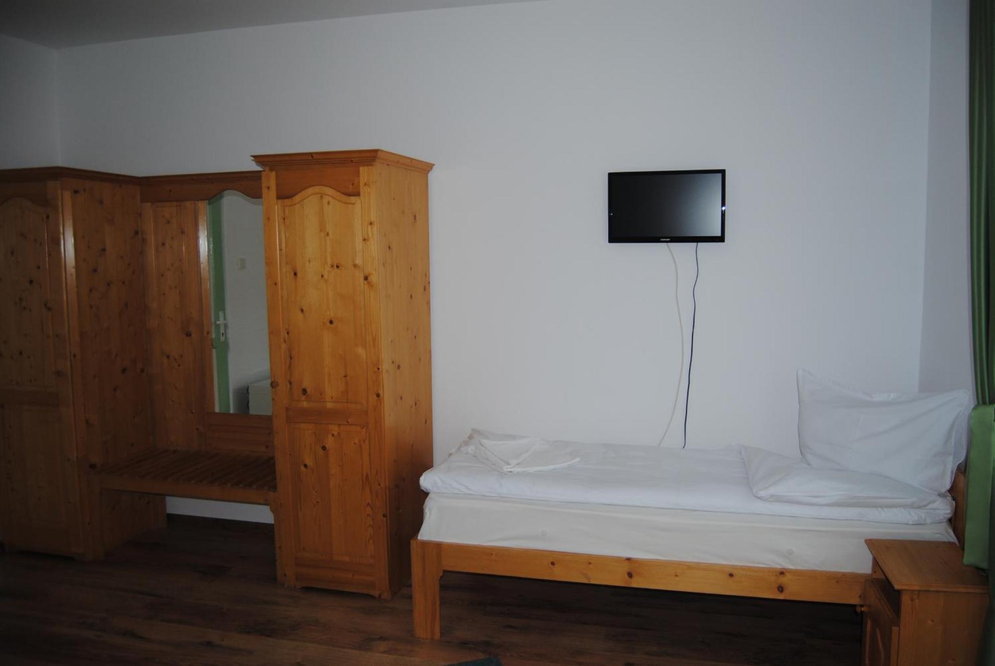 Hostel Teleki Совата Экстерьер фото